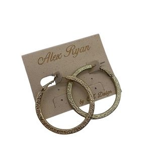 Alex Ryan gold hoop earrings